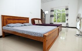 Sujee'S Guest House With Two Bed Rooms