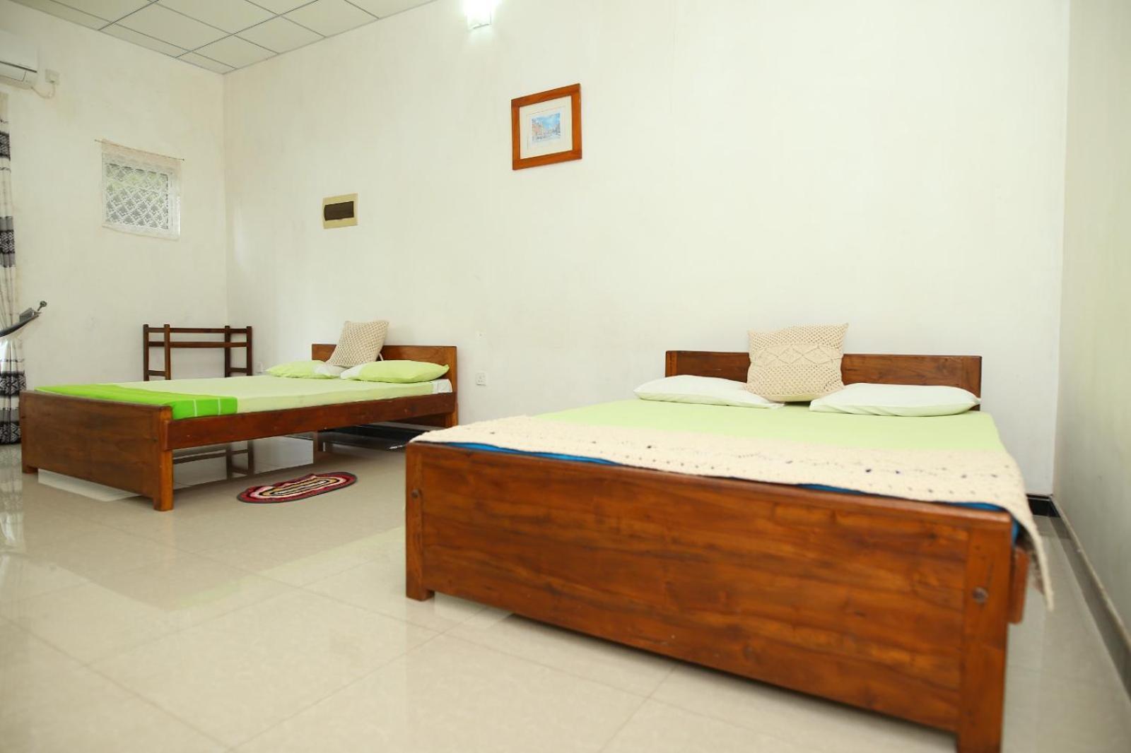 Sujee'S Guest House With Two Bed Rooms Anuradhapura Exterior photo