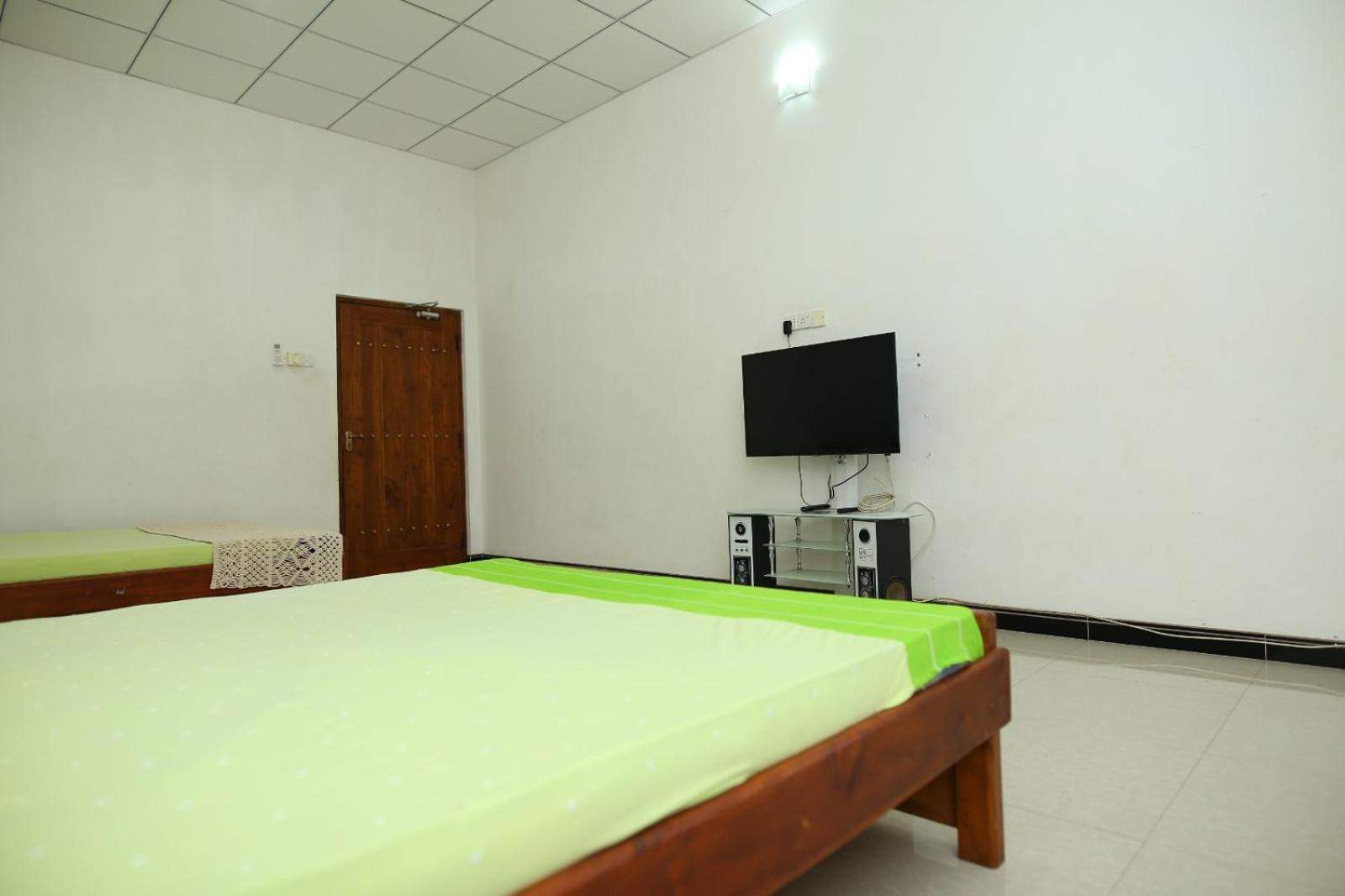 Sujee'S Guest House With Two Bed Rooms Anuradhapura Exterior photo